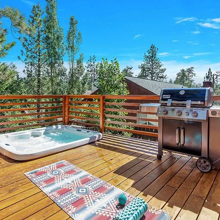 Sled-Ski Lakeside Village Cabin - Spa - Bbq - Firepit - Loft - Games 빅 베어 레이크 외부 사진