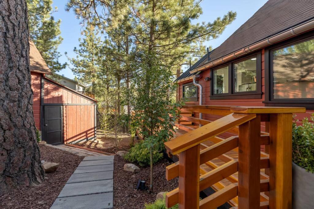 Sled-Ski Lakeside Village Cabin - Spa - Bbq - Firepit - Loft - Games 빅 베어 레이크 외부 사진