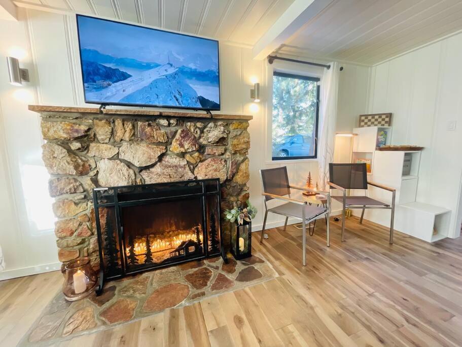 Sled-Ski Lakeside Village Cabin - Spa - Bbq - Firepit - Loft - Games 빅 베어 레이크 외부 사진
