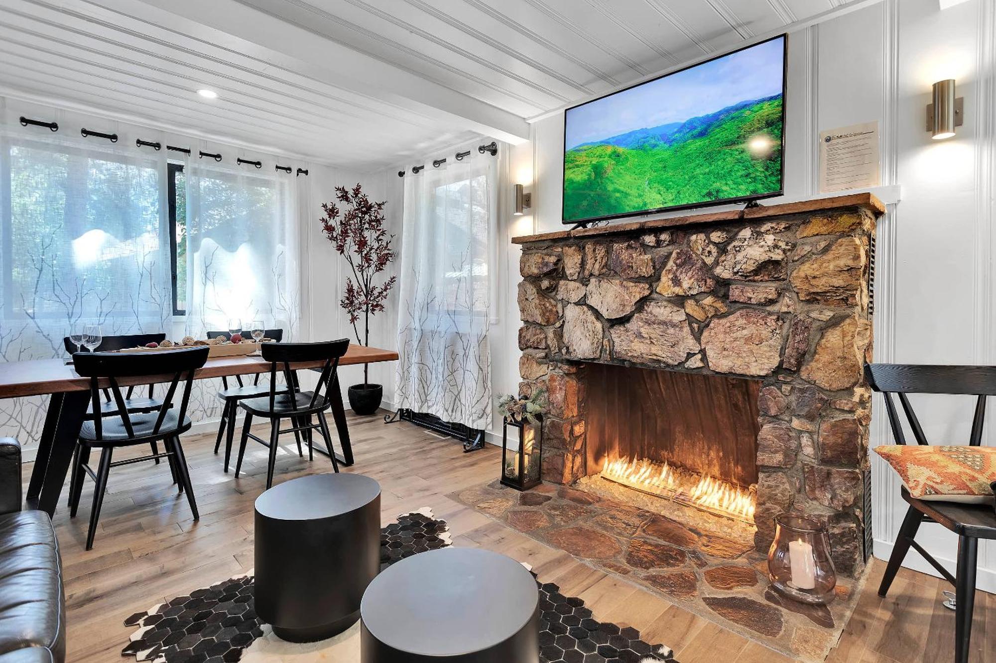 Sled-Ski Lakeside Village Cabin - Spa - Bbq - Firepit - Loft - Games 빅 베어 레이크 외부 사진