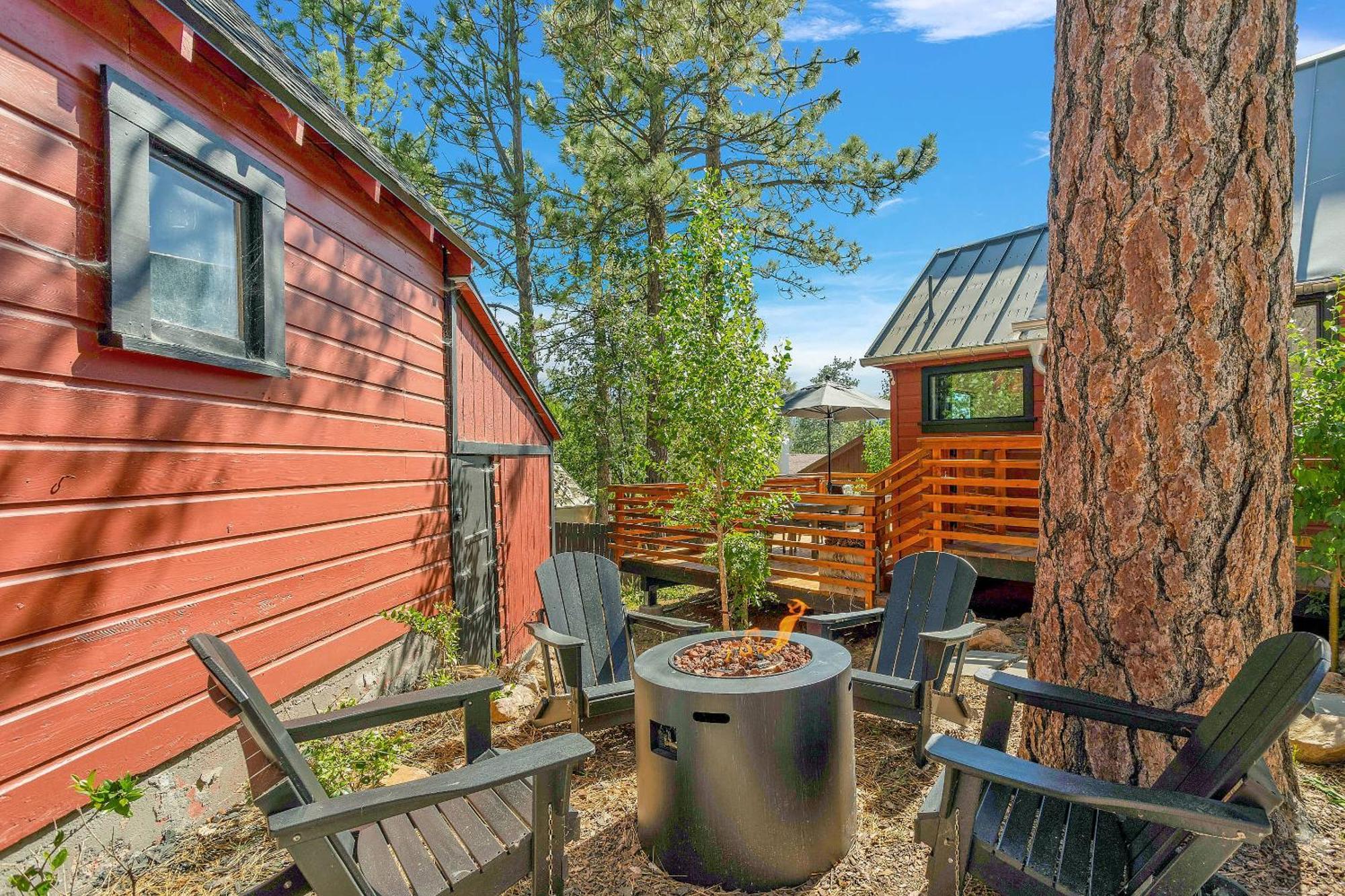 Sled-Ski Lakeside Village Cabin - Spa - Bbq - Firepit - Loft - Games 빅 베어 레이크 외부 사진